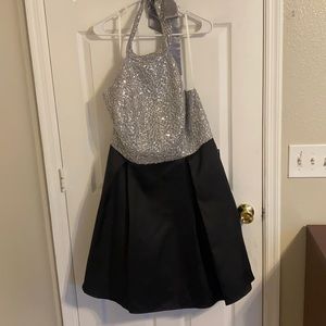 Silver and black backless dress size 19